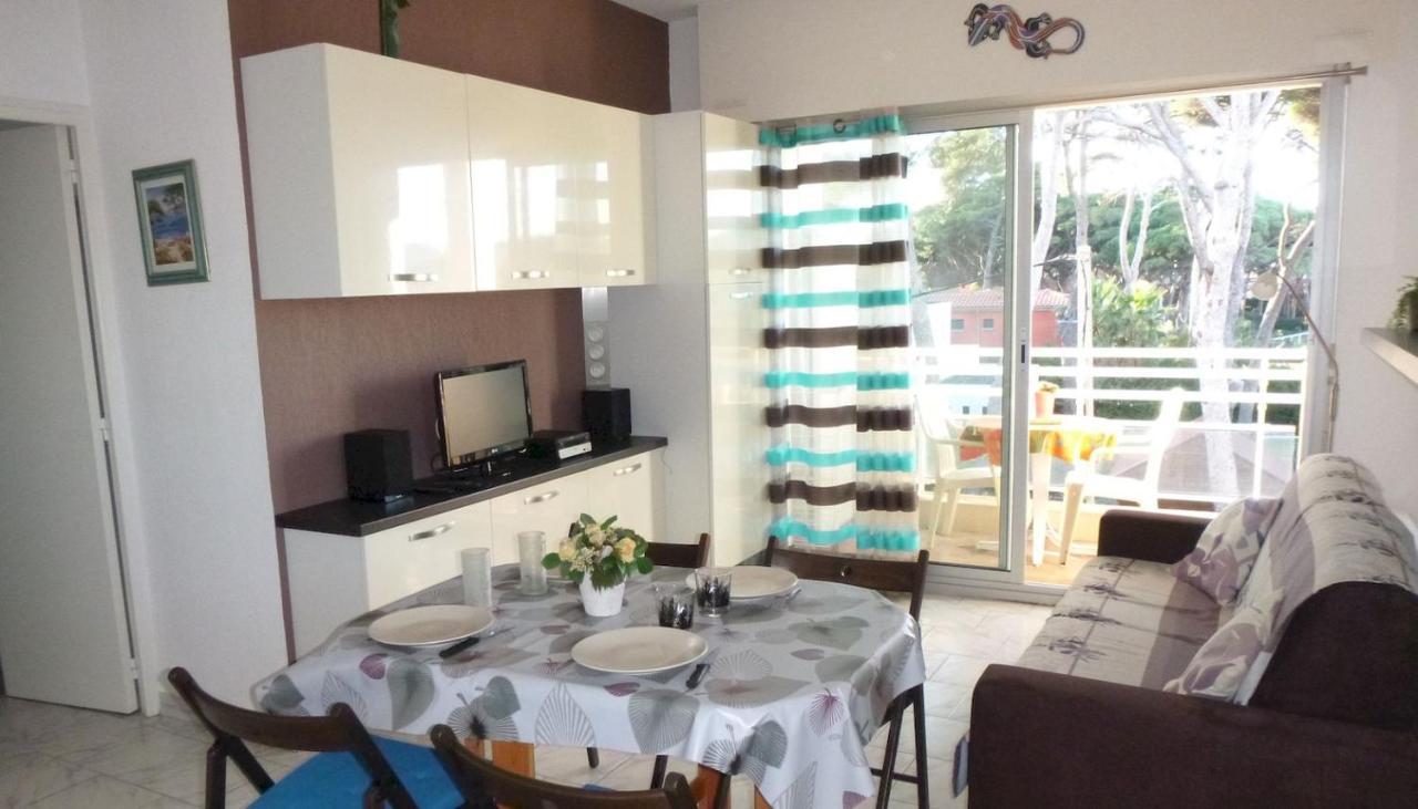 Studio Residence Bona, Vue Hippodrome Et Mer, Clim Hyeres Bagian luar foto