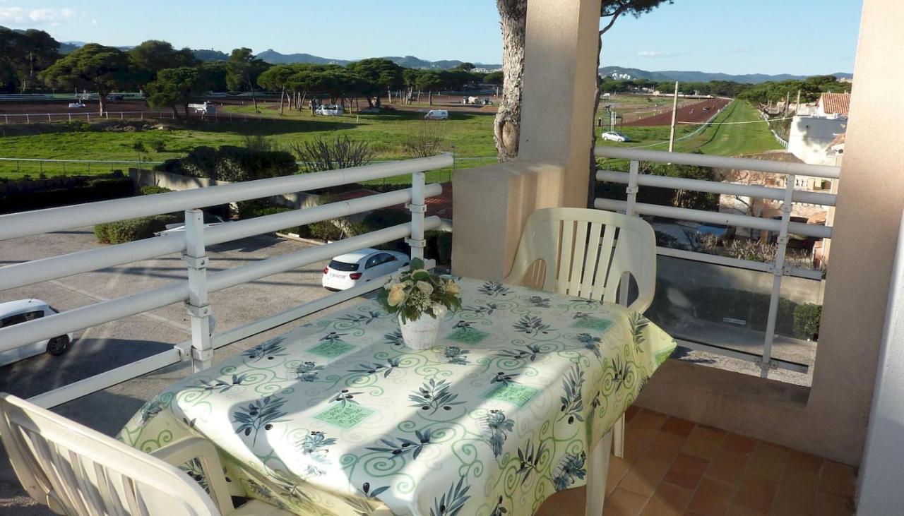 Studio Residence Bona, Vue Hippodrome Et Mer, Clim Hyeres Bagian luar foto