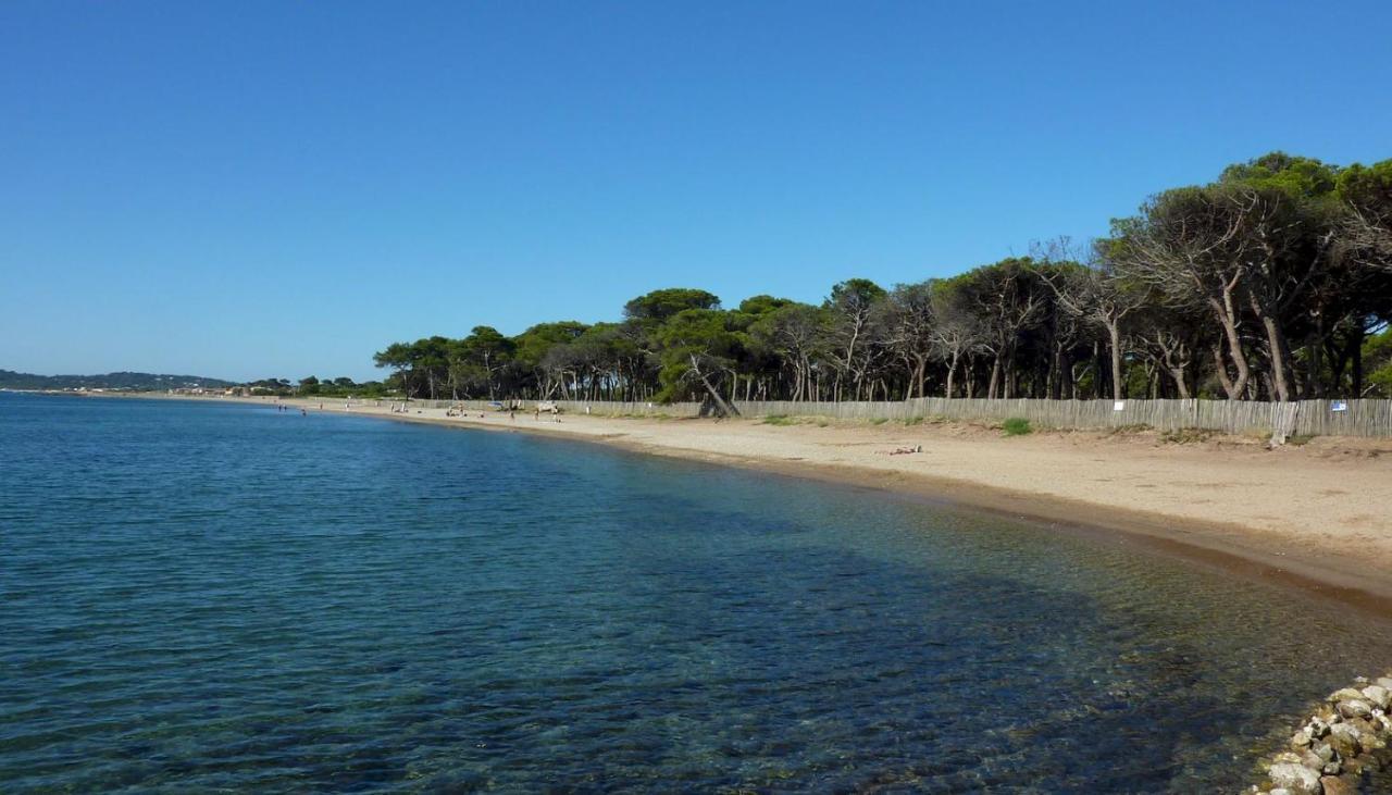 Studio Residence Bona, Vue Hippodrome Et Mer, Clim Hyeres Bagian luar foto