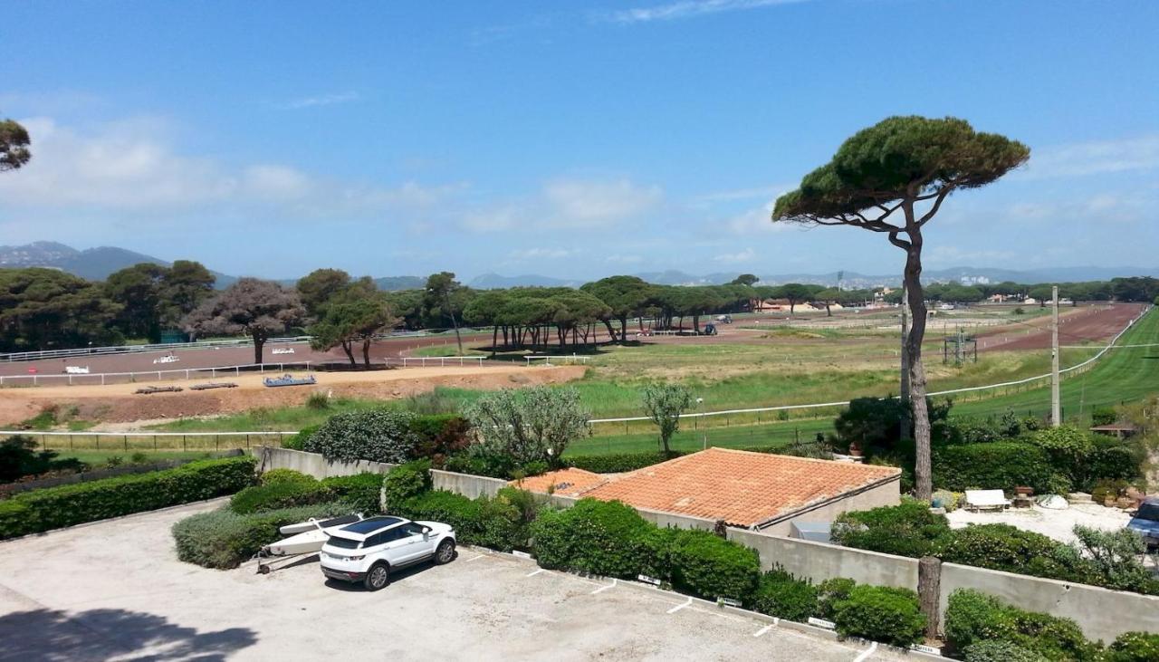 Studio Residence Bona, Vue Hippodrome Et Mer, Clim Hyeres Bagian luar foto